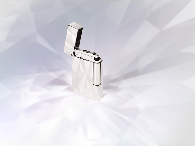 "المستقبل" بين يديك مع مجموعة Crazy Diamonds الجديدة من S.T.Dupont